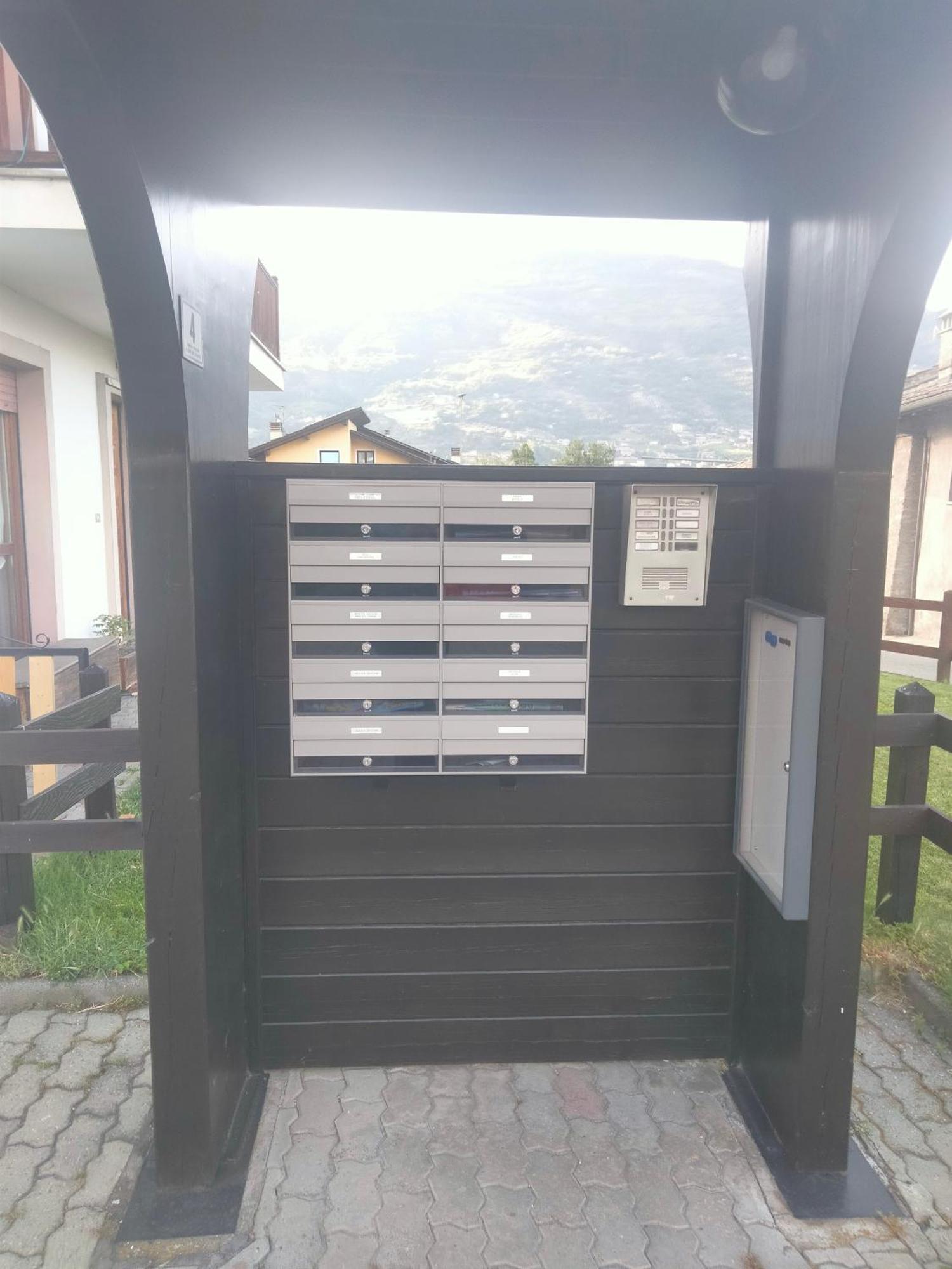 Appartamento Signorile Con Giardino Аоста Екстериор снимка