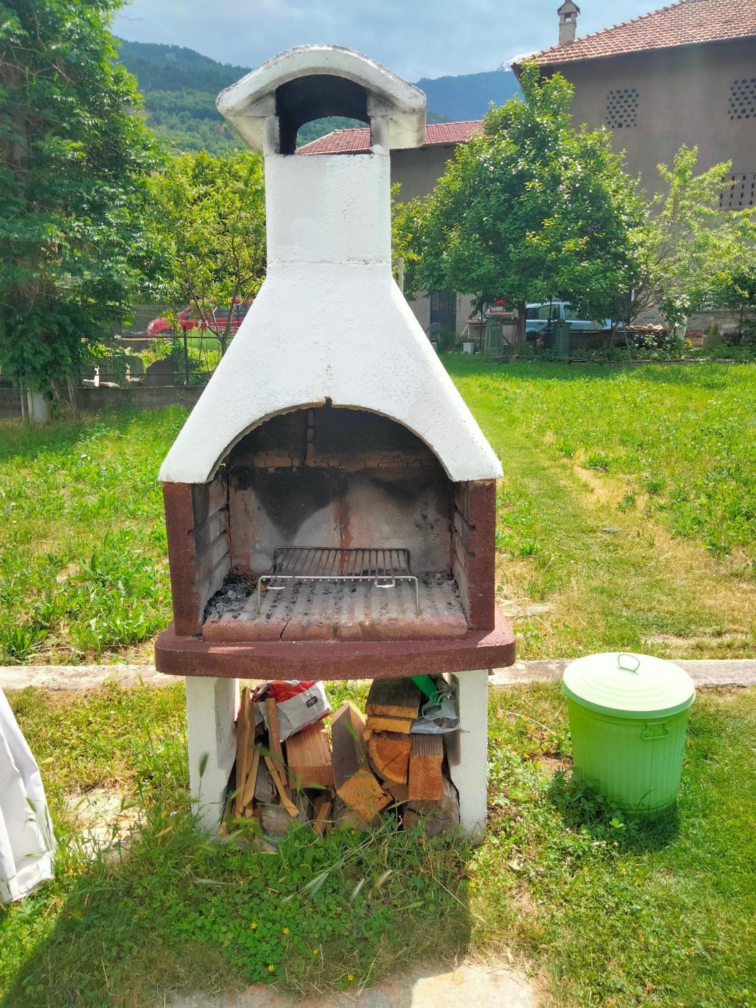 Appartamento Signorile Con Giardino Аоста Екстериор снимка